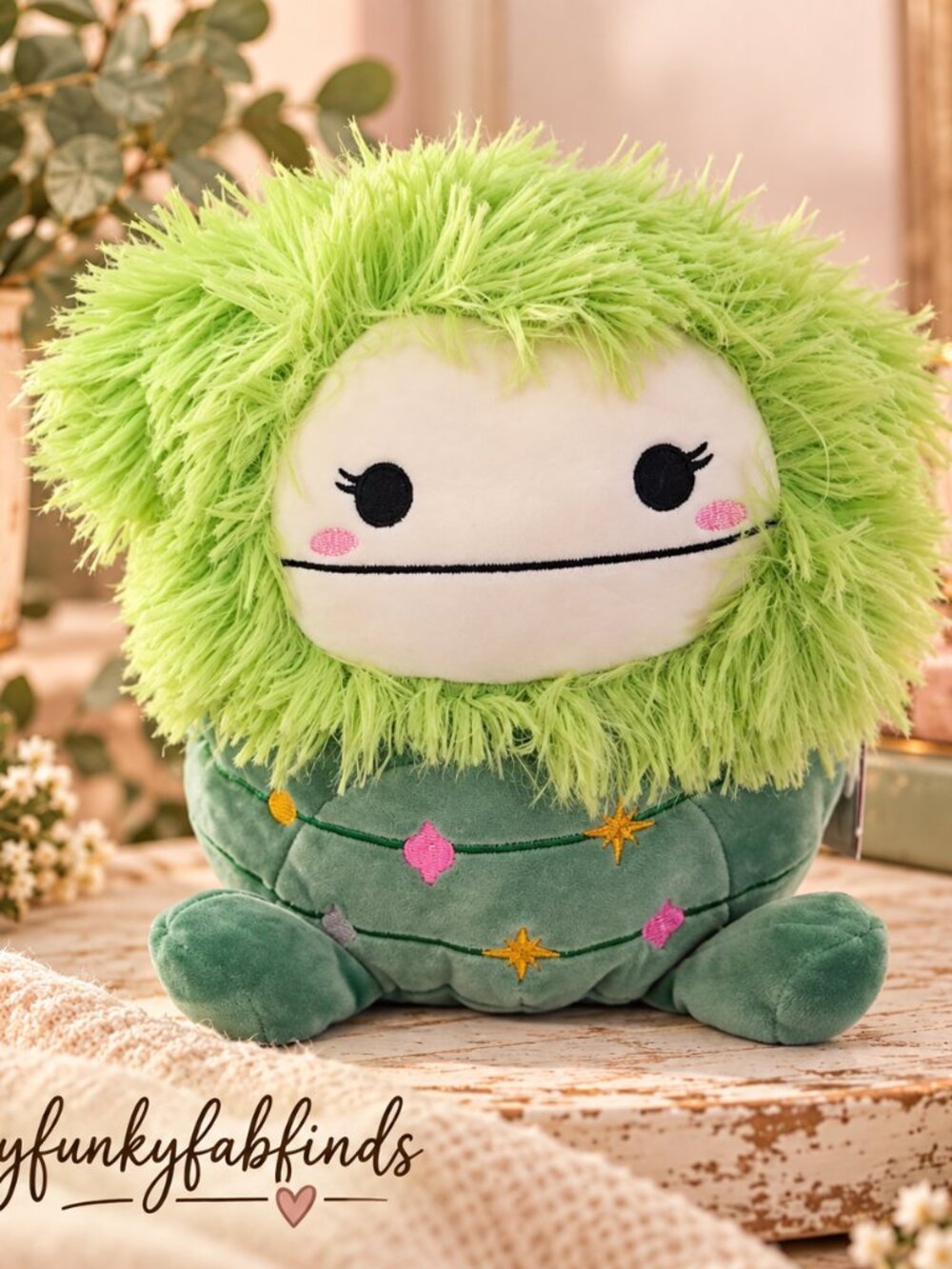 Bren the Bigfoot Christmas Tree Lights Squishmallow 8" NWT